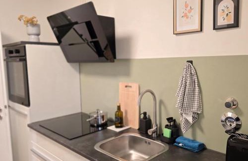 Kassel Apartment | Zentrumsnah in Kassel - Balkon - Gratis Parken