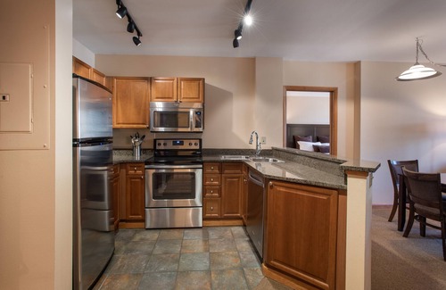 Winter Park Condo | Zephyr Mountain Lodge, Condo | Ski-In/Ski-Out Continental Divide Views (Value-Rated Condo 2202)