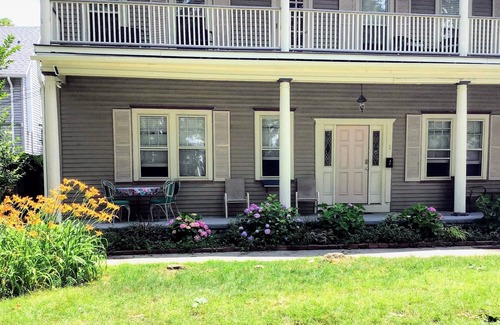Ocean Grove Apartment | Zephyr Retreat (Apt 3) - Park View