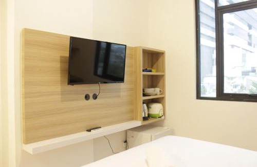 Ciroyom Apartment | Zest Studio Semi Apartment at The Lodge Paskal near BINUS University By Travelio