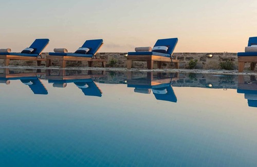 Faistos Villa | Zeus Dione Luxury Villa with privacy and pool