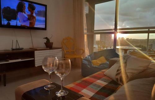 Sao Carlos Apartment | ZEUS - MODERNO COM WIFI, melhor Localização,máx 4