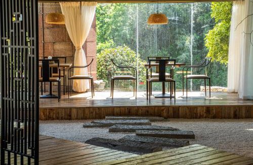 Wulingyuan House | Zhangjiajie Rock language art hotel-Free pick up service