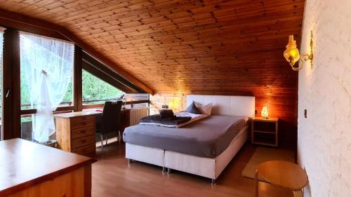 Rotensol House | Zi07 Doppelzimmer Schönblick mit Balkon