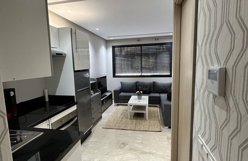 Gauthier Apartment | Ziad Studio ANFA Moderne