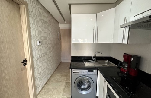 Gauthier Apartment | Ziad Studio ANFA Moderne