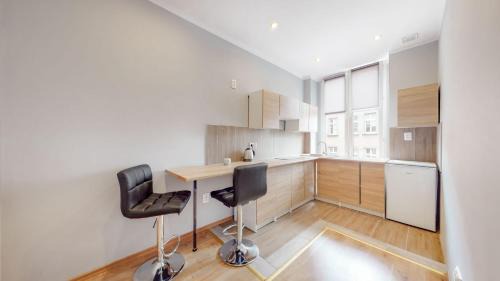 Bytom Apartment | ZIELONY ZAKĄTEK Apartament w centrum przy Agorze