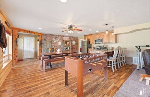 New Harmony House | Zion Nat'l Park/Cedar City/Bryce/Brianhead-NEW!