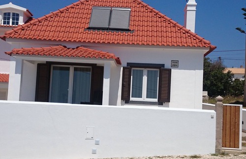 Praia das Macas House | ZIRA HOLIDAY HOME, AN EXCLUSIVE PLACE FOR RELAXATION, REST AND VACATION.