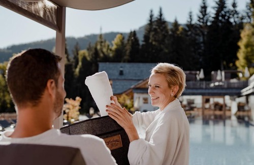 Haus House | "Zirbe Natur" - double room with shower, WC (4 - 6 nights) - Nature and wellness hotel