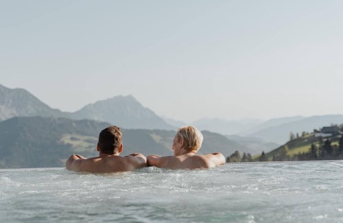 Haus House | "Zirbe Natur" - double room with shower, WC (4 - 6 nights) - Nature and wellness hotel