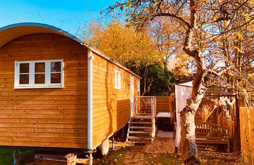 Petershagen House | Zirkuswagen mit Outdoor Whirlpool und Garten