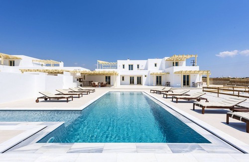 Paros Villa | Zorbas Seaview Villa 1 - Luxury - Comfort - Relaxation