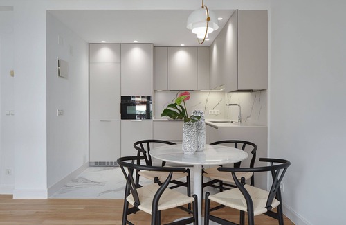 San Sebastian Centro Apartment | Zubieta Playa 3 by FeelFree Rentals