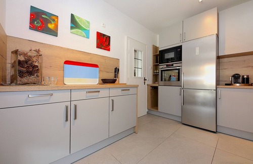 Garmisch-Partenkirchen Apartment | Zugspitze - noble holiday flat with space for the whole family