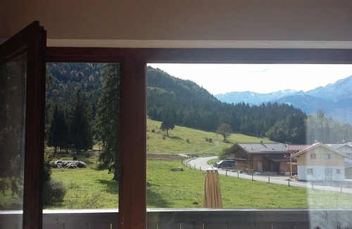 Muhldorfl Apartment | Zugspitze Alm holiday apartment with a dream view