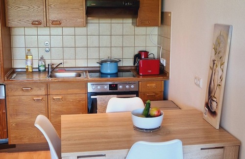 Itzum-Marienburg Apartment | Zweizimmerwohnung in Ruhiger Lage mit Balkon