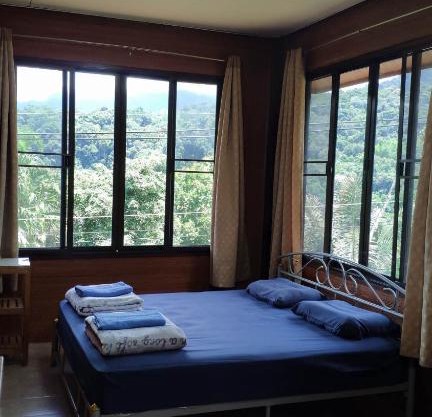 บ้านพักพือวา Pue Wa Homestay