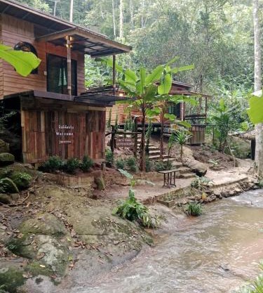 สายน้ำและขุนเขาแม่กำปอง The River & Mountain maekampong