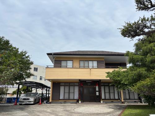 一棟貸しの宿 貸別荘 水戸ハウス Vacation Rental Mito House! Location is 1-2-55 Kanemachi Ibaraki Prefecture 場所は茨城県水戸市金町1-2-55です 玄関横のキーボックスの暗証番号はご予約後に宿からのメッセージ欄にてご確認下さい