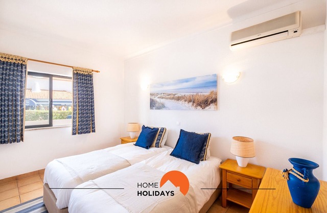 #014 Veríssimo II by Home Holidays