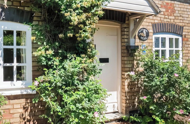 1 bedroom accommodation in Offchurch, near Leamington Spa