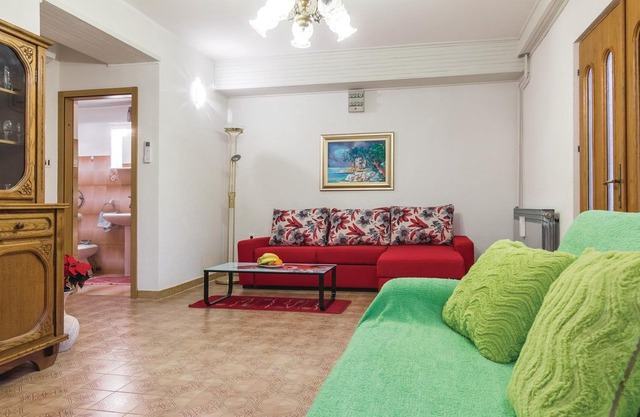 1 bedroom accommodation in Putini