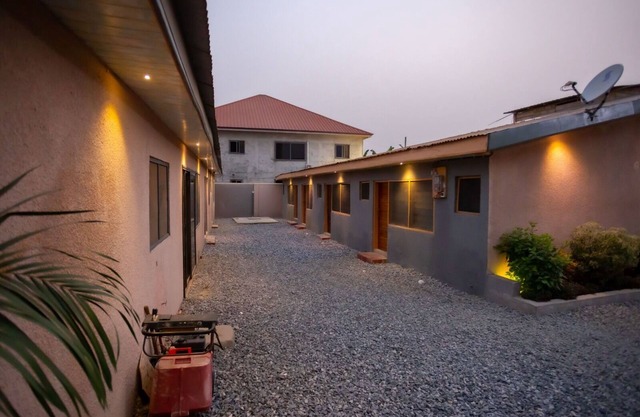 1 Bedroom Apartment in Accra - Ashomang Estates, 25 Mins from the airport