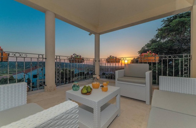 1 bedroom awesome apartment in Kolan