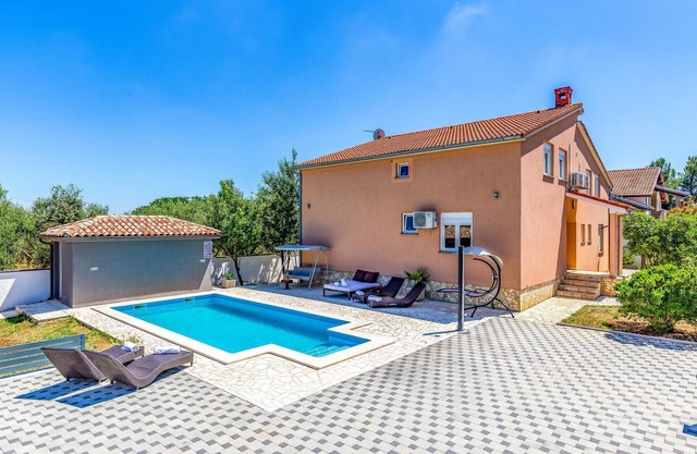 1 bedroom awesome apartment in Pula