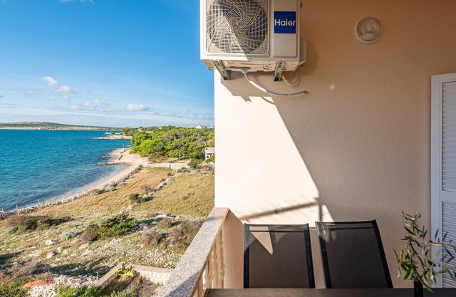 1 bedroom lovely apartment in Kosljun