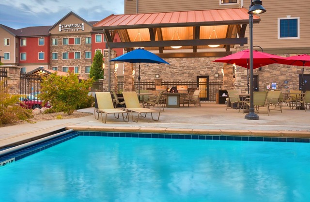1 Bedroom Suite! Access to a Heated Pool & Hot Tub