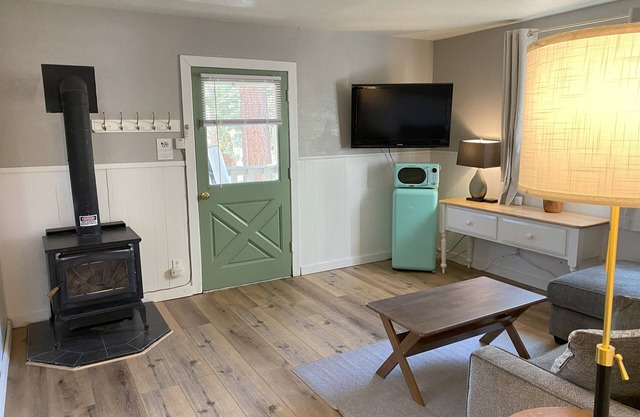 1-bedroom Suite Free Breakfast Hot Tub
