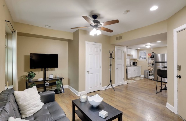 1 Mi to Dtwn Wilmington: Convenient + Cozy Home!