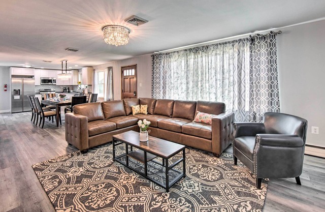 1 Mi to Hersheypark: Family Home w/Game Room!