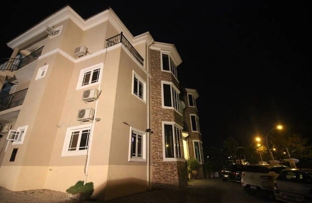 1 Oak Place