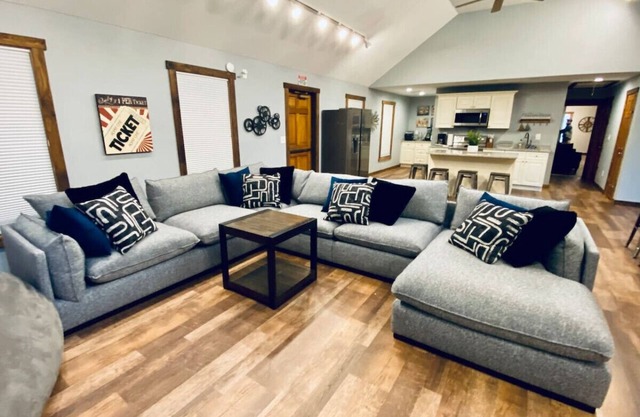 #10 *THE ULTIMATE AIRBNB GETAWAY!*