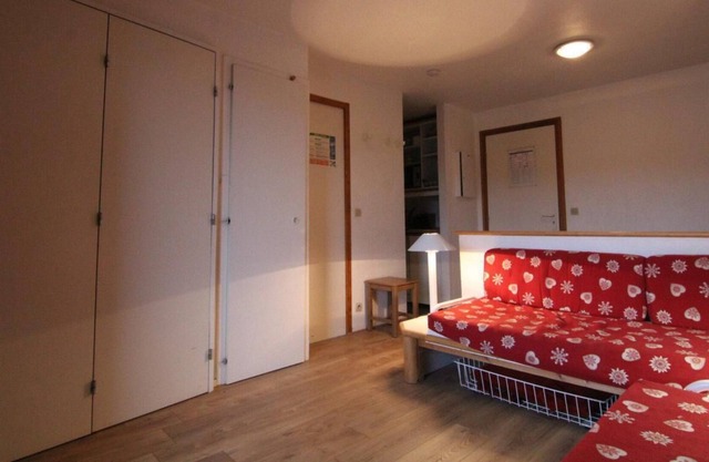 10m from resort center, 6th floor, balcony, tv, ski locker, 26m², Alpe d'Huez