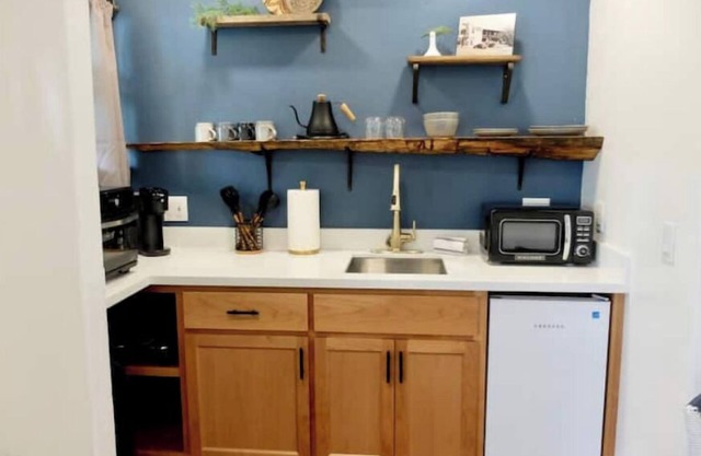 #11 Vintage Downtown Apt - Historic Mainstreetnn