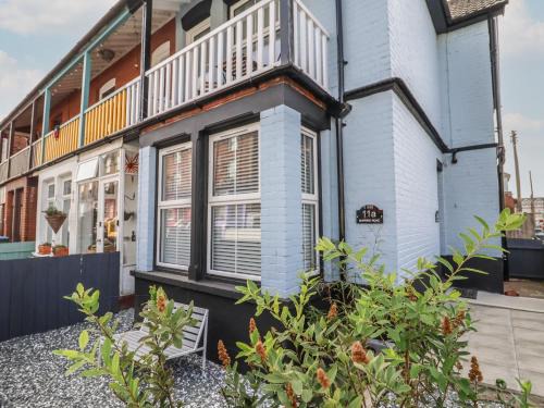 11a Manning Road