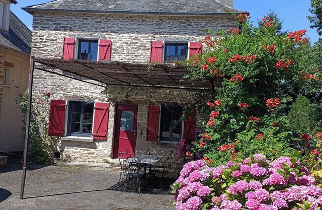 12 Couchages, Deux Maisons Dans Parc Ombragé, Idéal 2 ou 3 Familles Avec Enfants