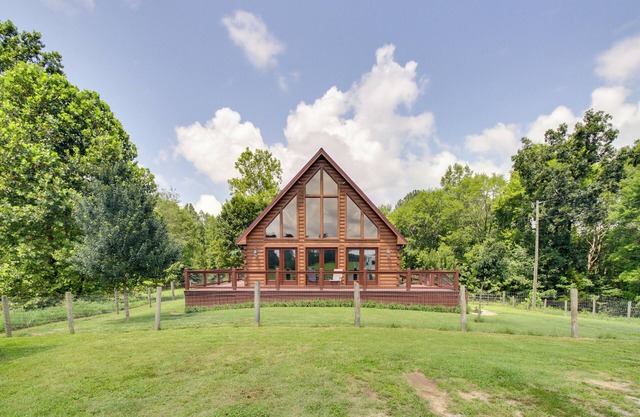 12 Mi to Staunton River: Nathalie Cabin w/Deck