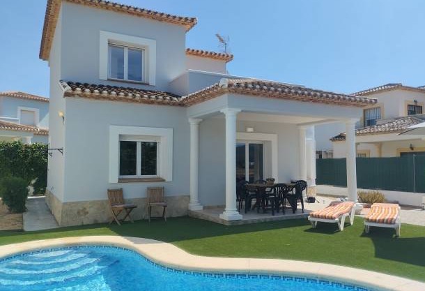 120 m² Villa ∙ 3 bedrooms ∙ 6 guests