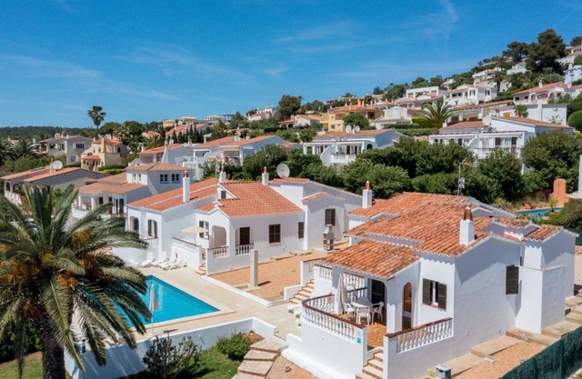 1217 m² Villa ∙ 2 bedrooms ∙ 4 guests