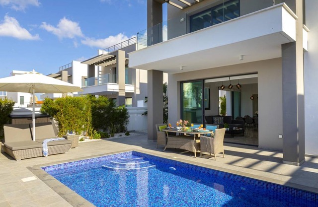Athena Beach Villa Pernera 