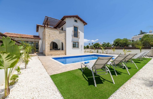 150 m² Villa ∙ 3 bedrooms ∙ 6 guests