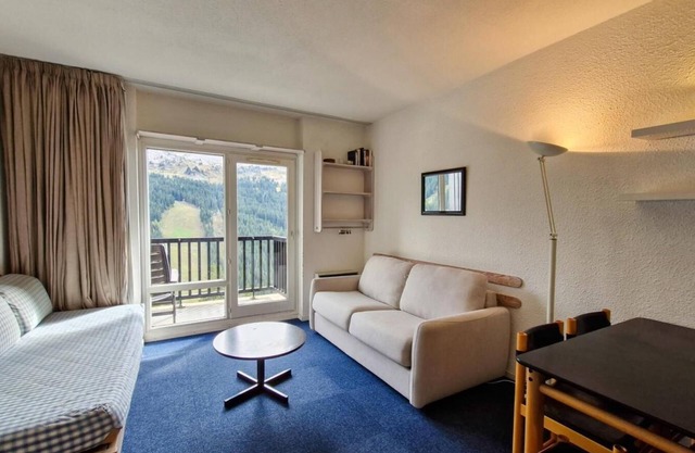 150m from ski slopes, 5th floor, tv, ski locker, 25m², Flaine