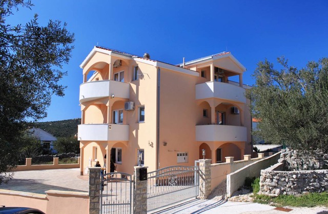 Terrace Vinišće Trogir 