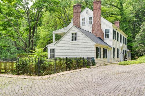 16 Mi to Baltimore Spacious Home in Owings Mills!