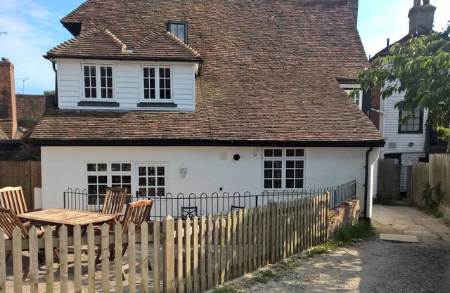 16th Century Former Alehouse